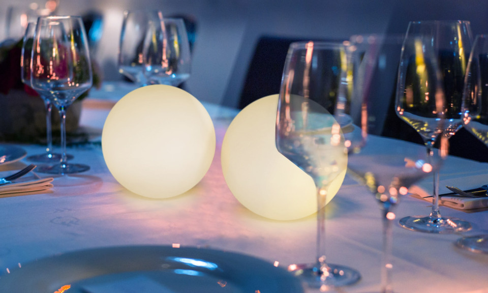 Boules multicolores lumineuses avec télécommande - lot de 5 Boules multicolores lumineuses avec télécommande - lot de 5